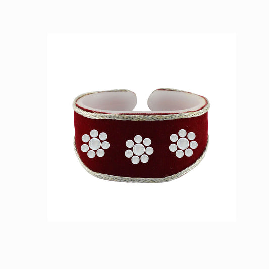 Maroon color kundun stud Acrylic Bracelet (Pack Of 1) (sku-ban4984)
