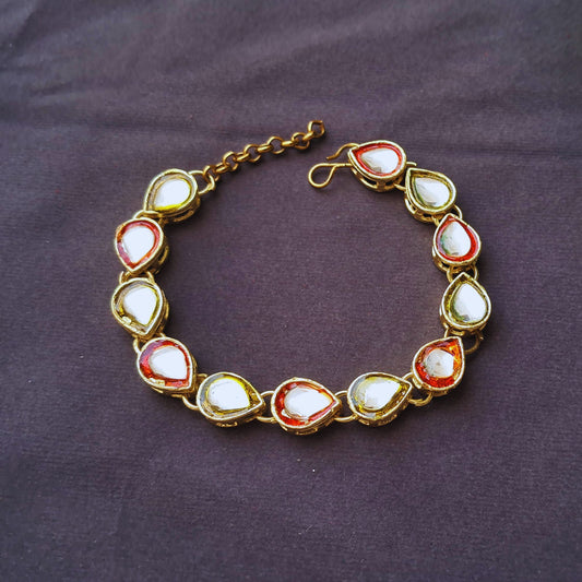 Golden Kunden Stud  Brass Bracelet Pack Of-1 (sku-bans29703)