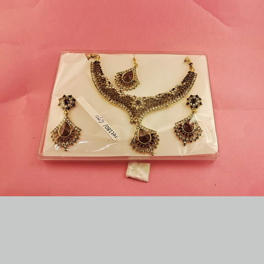 Stone Stud Necklace sku-ret180