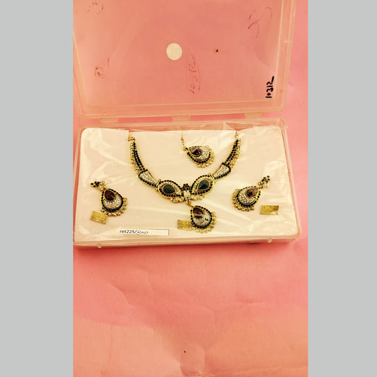 Brass Pendants set size Free ret225