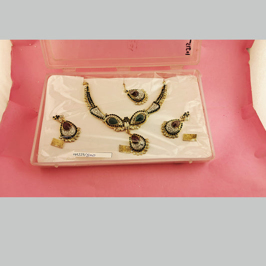 Brass Pendants set size Free ret225