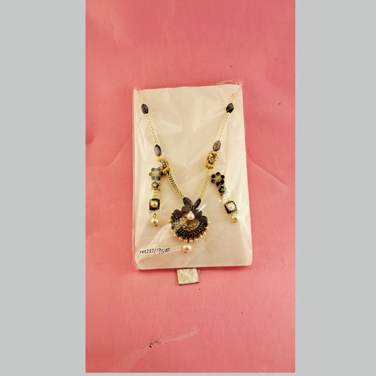 Brass Pendants set size Free ret237