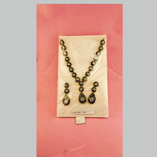 Brass Pendants set size Free ret238