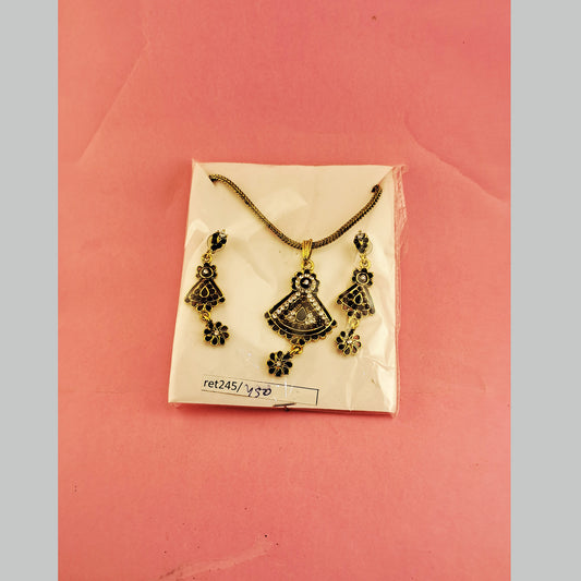Brass Pendants set size 14 inch ret245