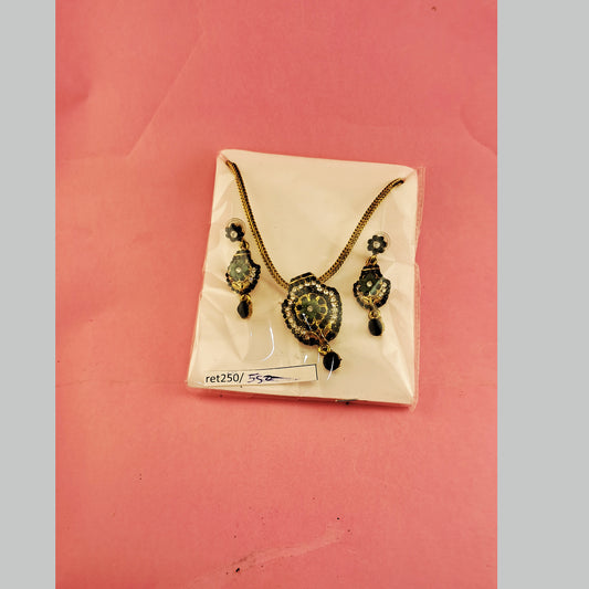 Brass Pendants set size 12 inch ret250